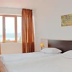 Hotel Vemara Club And - Free Parking And Free Access 3*