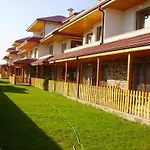 Hotel Vemara Club And - Free Parking And Free Access