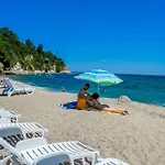 Hotel Vemara Club And - Free Parking And Free Access 3*