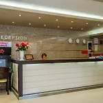 Vemara Club And - Free Parking And Free Access Hotel