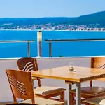 Hotel Vemara Club And - Free Parking And Free Access 3*