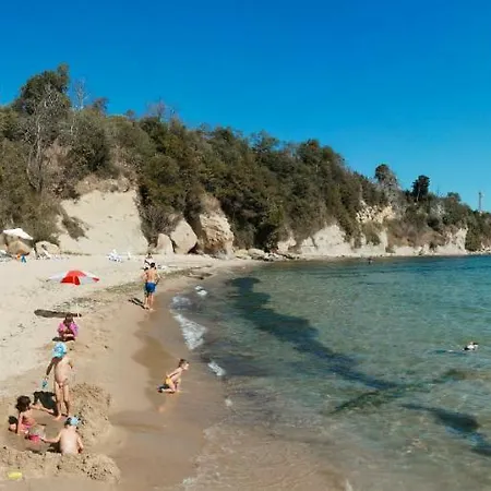 Ξενοδοχείο Vemara Club And - Free Parking And Free Access