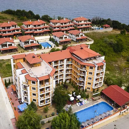 Hotel Vemara Club And - Free Parking And Free Access
