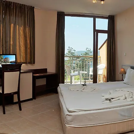 Hotel Vemara Club And - Free Parking And Free Access