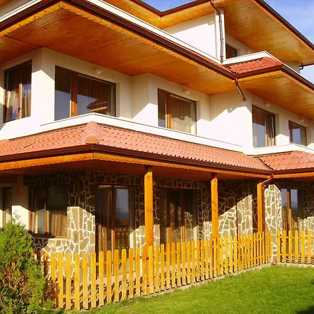 Vemara Club And - Free Parking And Free Access Hotel