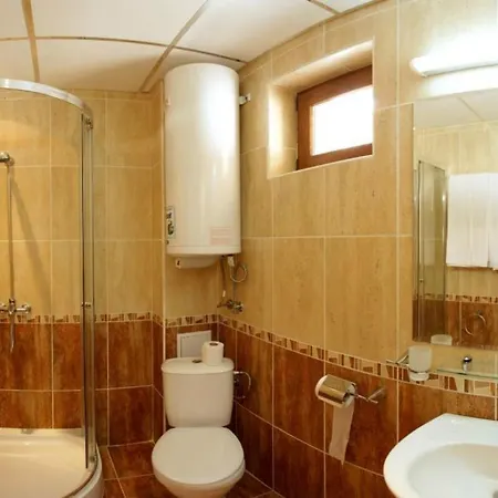 מלון Vemara Club And - Free Parking And Free Access