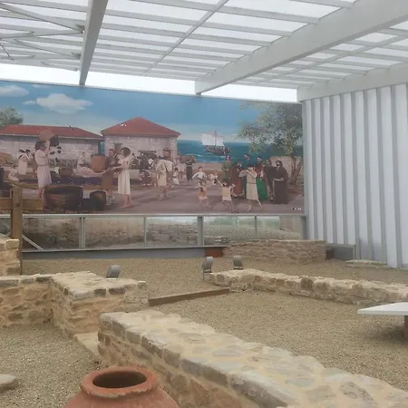 Vemara Club And - Free Parking And Free Access Hotel 3*