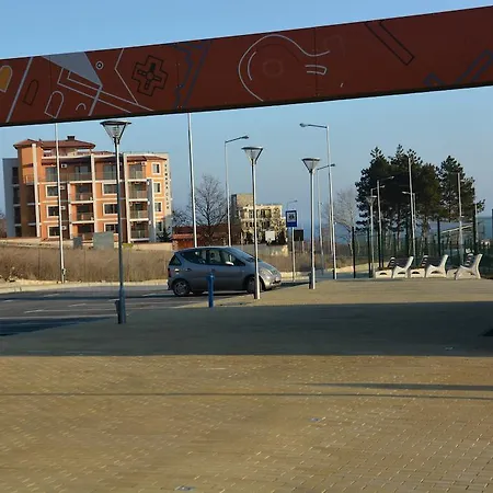 Hotel Vemara Club And - Free Parking And Free Access 3*