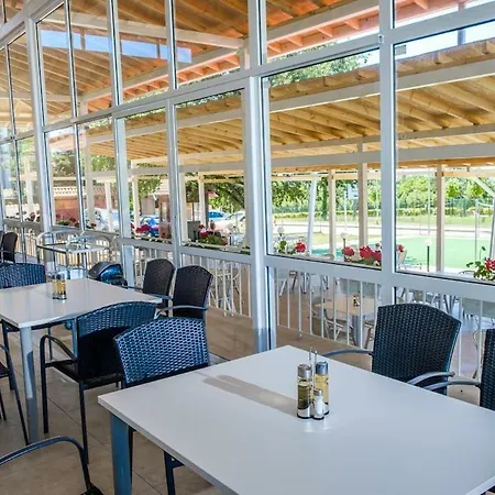 Vemara Club And - Free Parking And Free Access Hotel Obzor